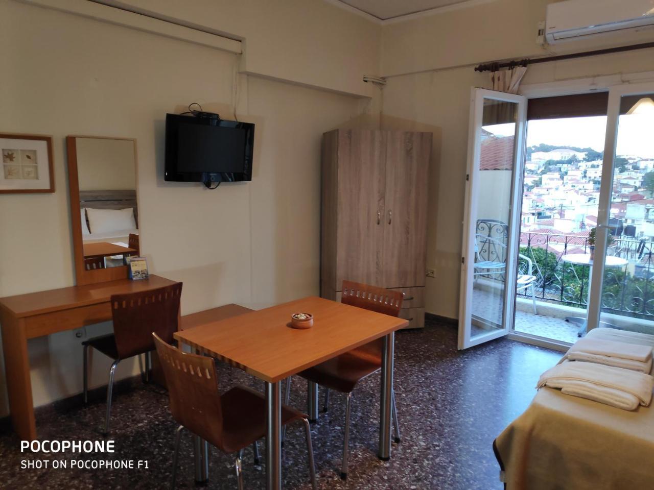 Selana Apartments Mytilene Exterior photo